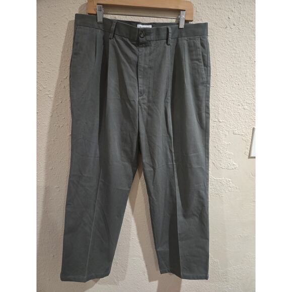 Vintage Dockers Pants, Mens Pleated Classic Fit Preppy Khakis, Green, Size 36x29 - Picture 1 of 9
